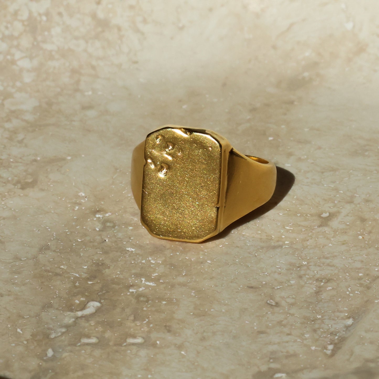 Distressed Signet Ring - Gold