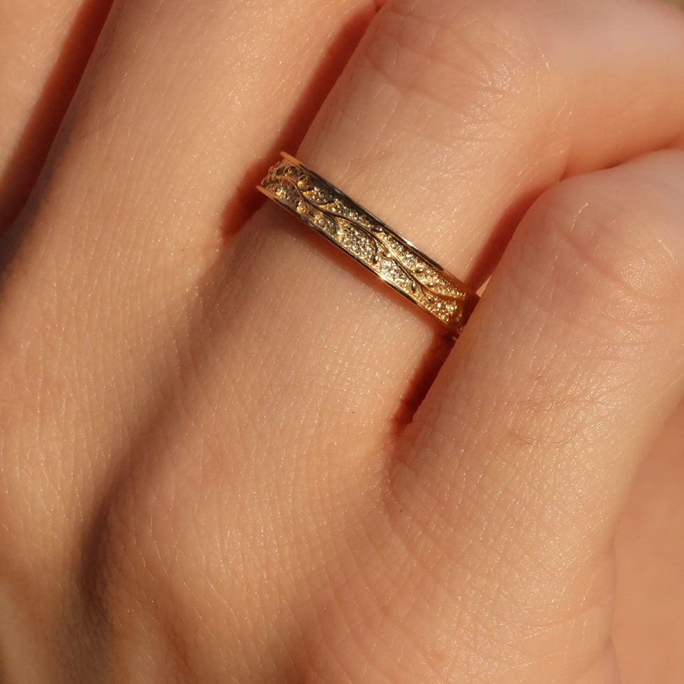 Embossed Vine Ring